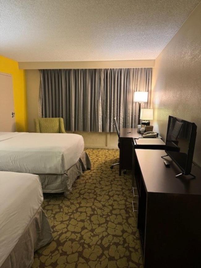 Ramada Plaza By Wyndham Charlotte South End Airport Hotel Exterior foto