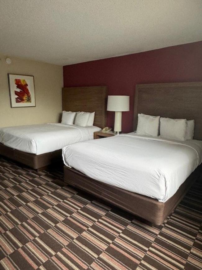 Ramada Plaza By Wyndham Charlotte South End Airport Hotel Exterior foto
