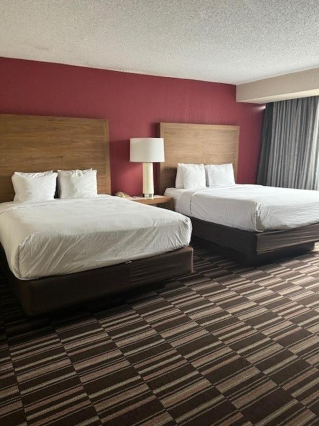 Ramada Plaza By Wyndham Charlotte South End Airport Hotel Exterior foto